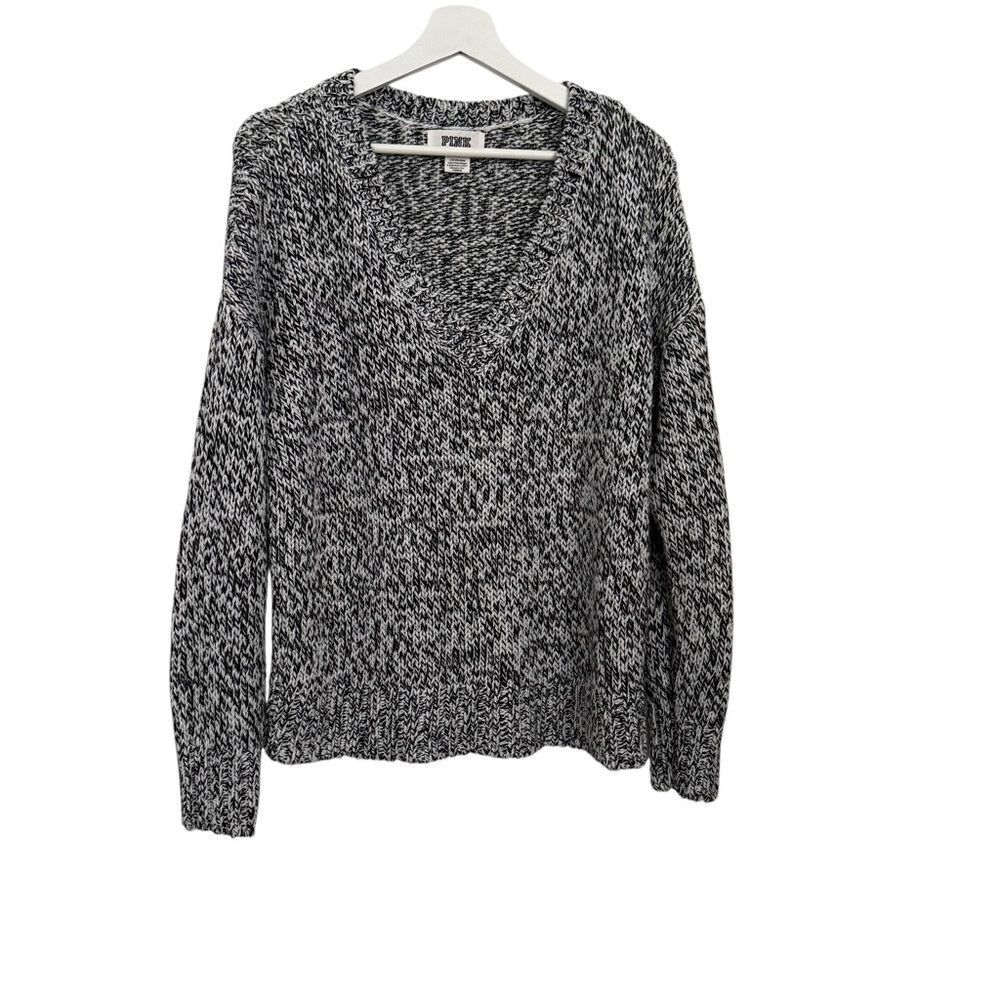 PINK Victoria's Secret Black and White Chunky V-neck Oversized Sweater
